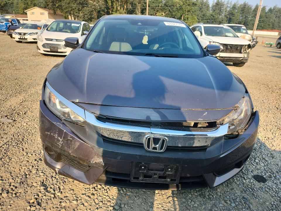 63927566 :رقم المزاد ، 2HGFC2F84JH605342 vin ، 2018 Honda Civic مزاد بيع