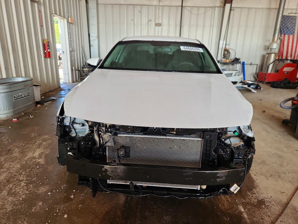 64806286 :رقم المزاد ، 5XXGT4L37JG210758 vin ، 2018 Kia Optima مزاد بيع
