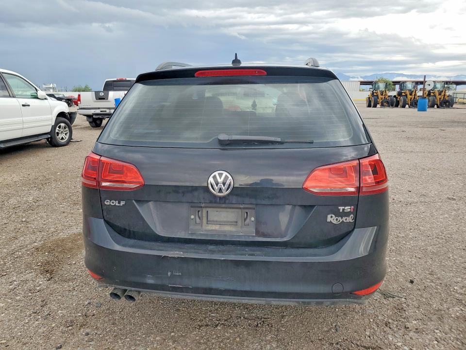 2015 Volkswagen Golf Sportwagen მანქანა იყიდება აუქციონზე, vin: 3VWC17AUXFM501162, აუქციონის ნომერი: 67149996
