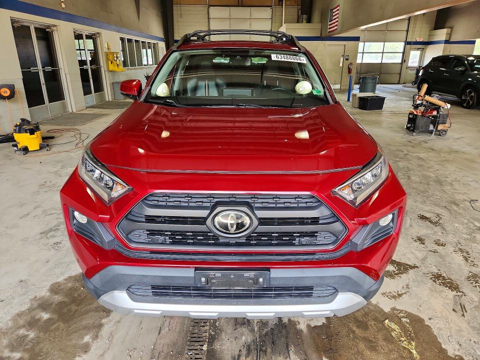 Продажа на аукционе авто 2019 Toyota Rav4, vin: 2T3J1RFV7KW002643, номер лота: 63488866
