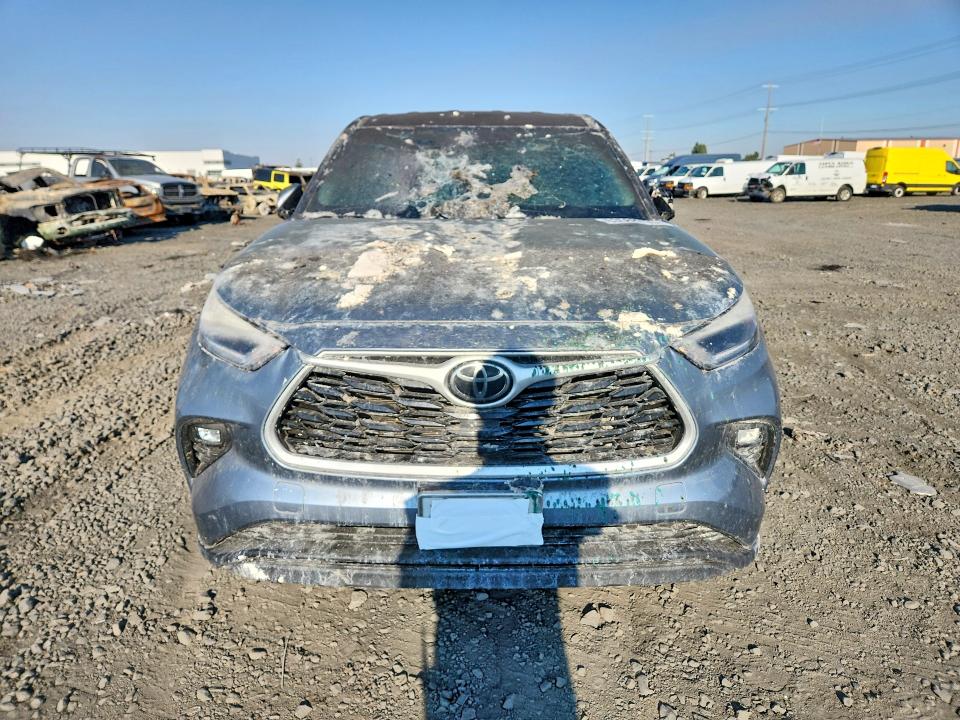 Продажа на аукционе авто 2021 Toyota Highlander, vin: 5TDBZRBH5MS127822, номер лота: 63588716