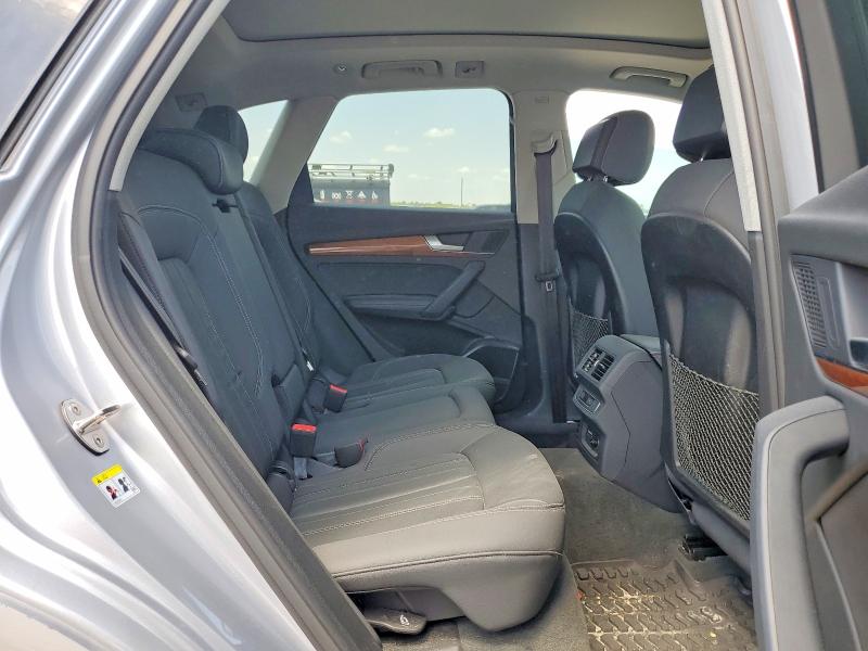 65360856 :رقم المزاد ، WA1BBAFY4N2130083 vin ، 2022 Audi Q5 مزاد بيع