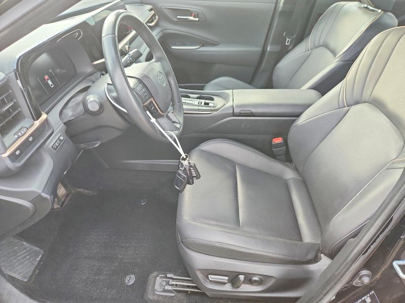 63744856 :رقم المزاد ، JTDAAAAF6P3012964 vin ، 2023 Toyota Crown مزاد بيع