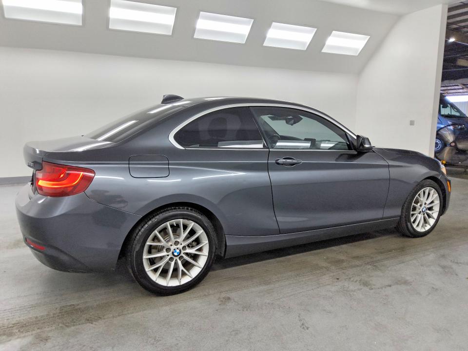 64012406 :رقم المزاد ، WBA1F5C51EVV98985 vin ، 2014 Bmw 228 مزاد بيع