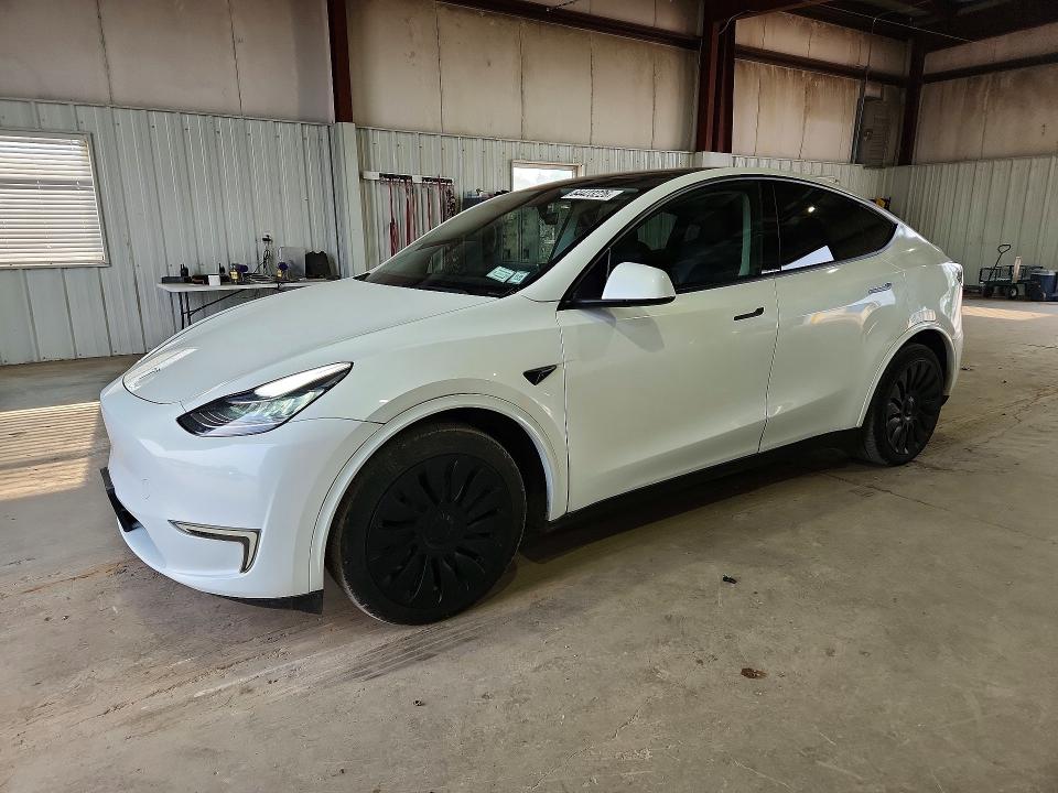 64423226 :رقم المزاد ، 7SAYGDEE1PF611177 vin ، 2023 Tesla Model Y مزاد بيع