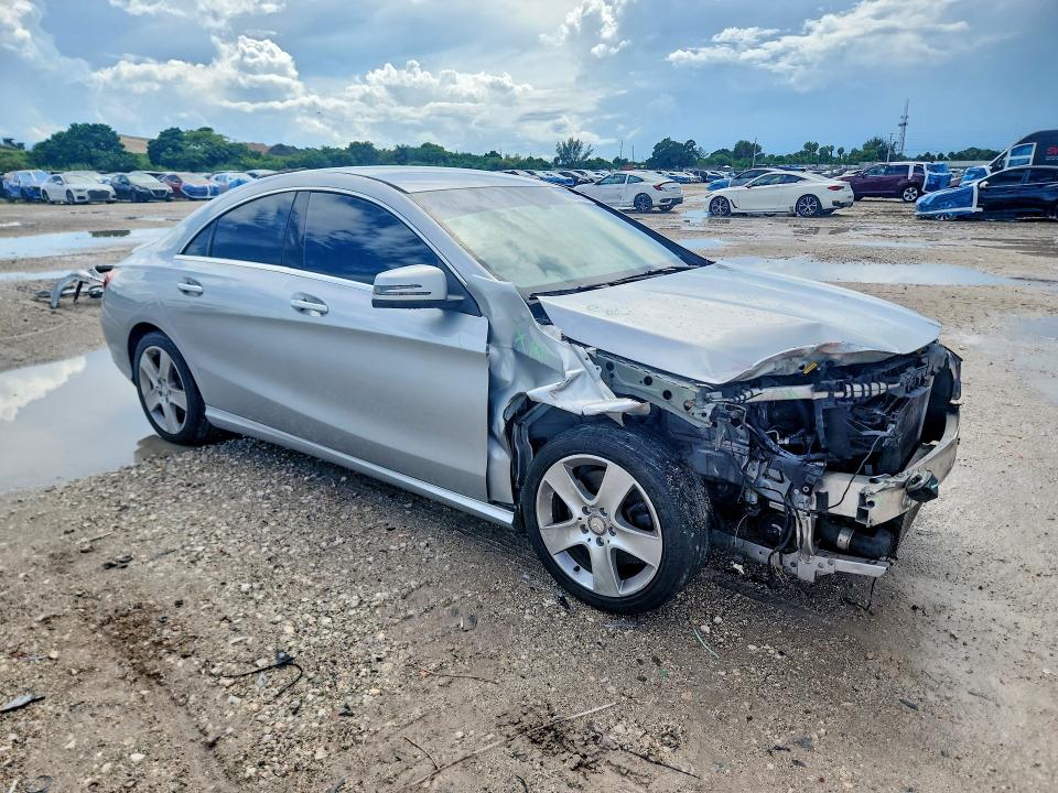 66632406 :رقم المزاد ، WDDSJ4EB6FN264574 vin ، 2015 Mercedes-benz Cla مزاد بيع