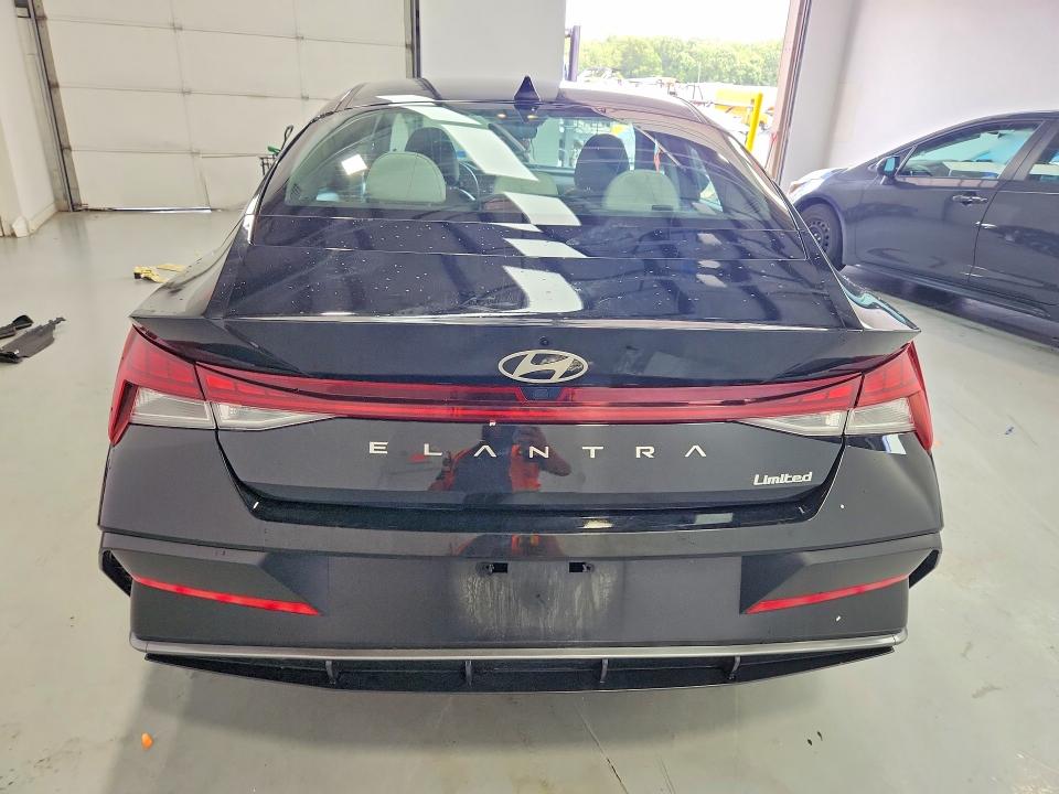 Продаж на аукціоні авто 2025 Hyundai Elantra, vin: KMHLP4DG0SU056079, номер лоту: 63334646