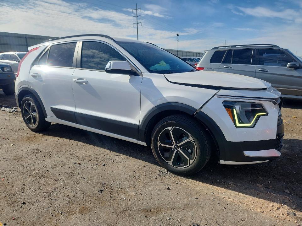 2023 Kia Niro მანქანა იყიდება აუქციონზე, vin: KNDCR3LEXP5046654, აუქციონის ნომერი: 65355906