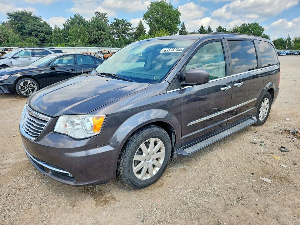 63506166 :رقم المزاد ، 2C4RC1BGXGR247881 vin ، 2016 Chrysler Town & Country مزاد بيع