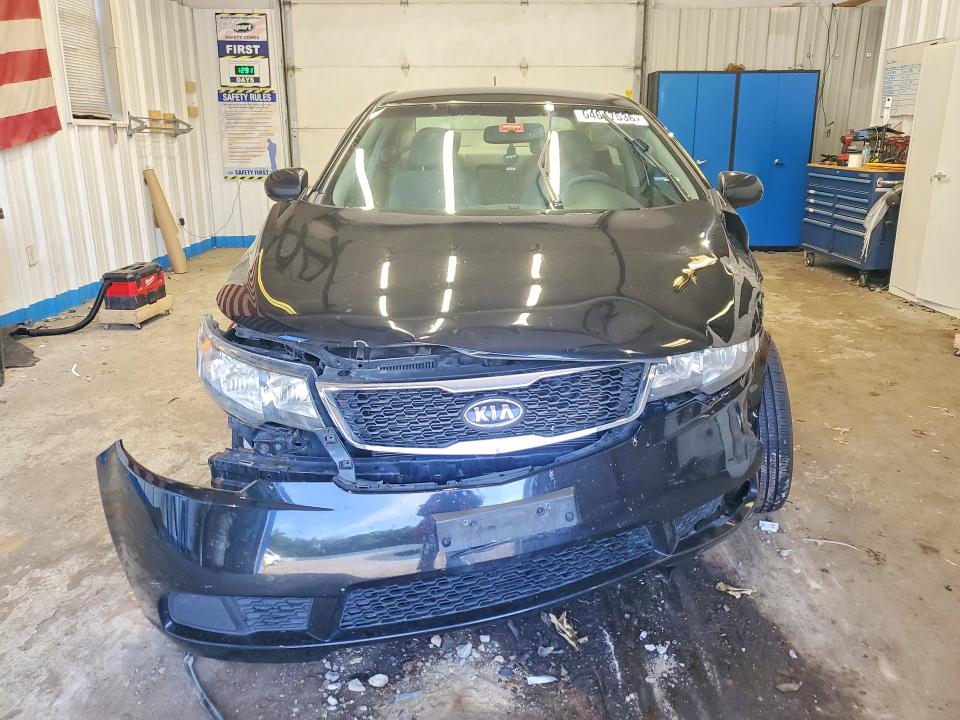 2013 Kia Forte მანქანა იყიდება აუქციონზე, vin: KNAFT4A27D5718868, აუქციონის ნომერი: 64647536