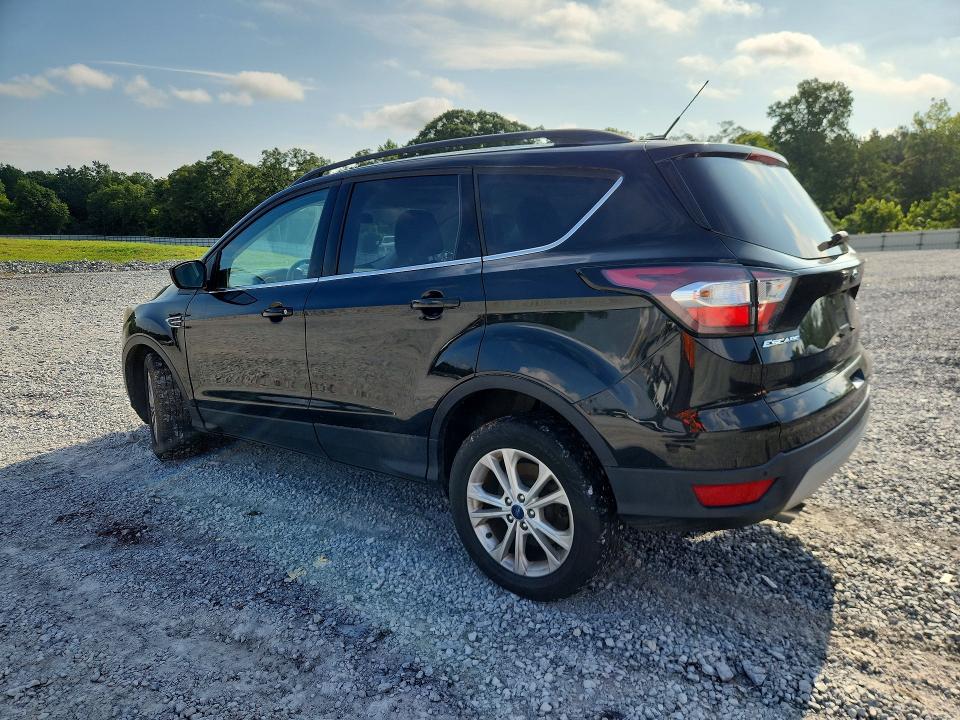 Продаж на аукціоні авто 2017 Ford Escape, vin: 1FMCU0GD4HUA84110, номер лоту: 63784266