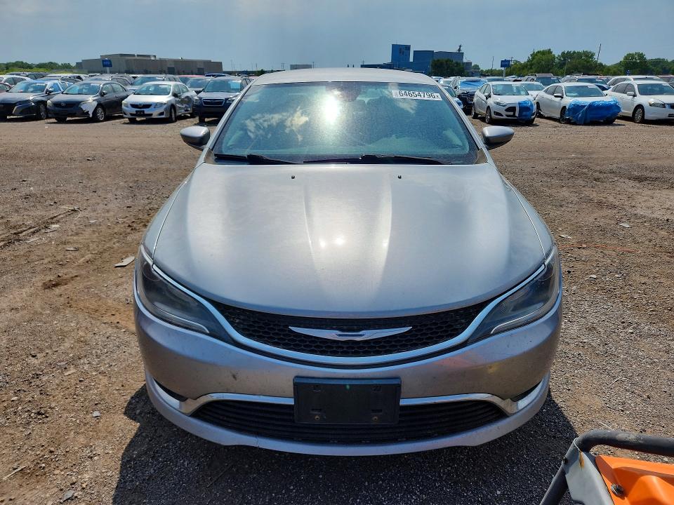 64654796 :رقم المزاد ، 1C3CCCABXFN599480 vin ، 2015 Chrysler 200 مزاد بيع
