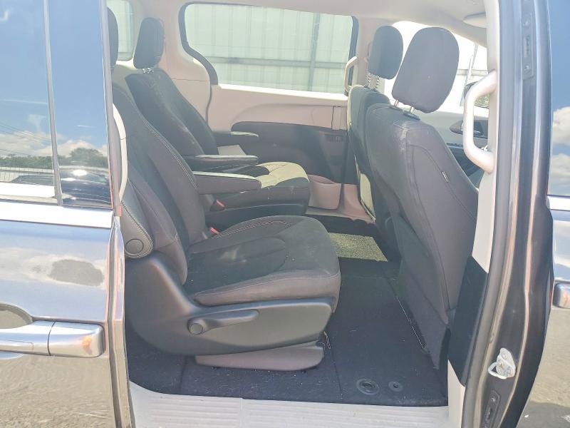 66273436 :رقم المزاد ، 2C4RC1CG6LR112017 vin ، 2020 Chrysler Voyager مزاد بيع