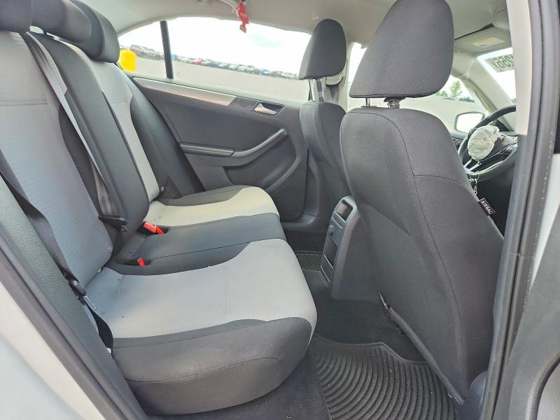 66254256 :رقم المزاد ، 3VW167AJ5HM330337 vin ، 2017 Volkswagen Jetta مزاد بيع