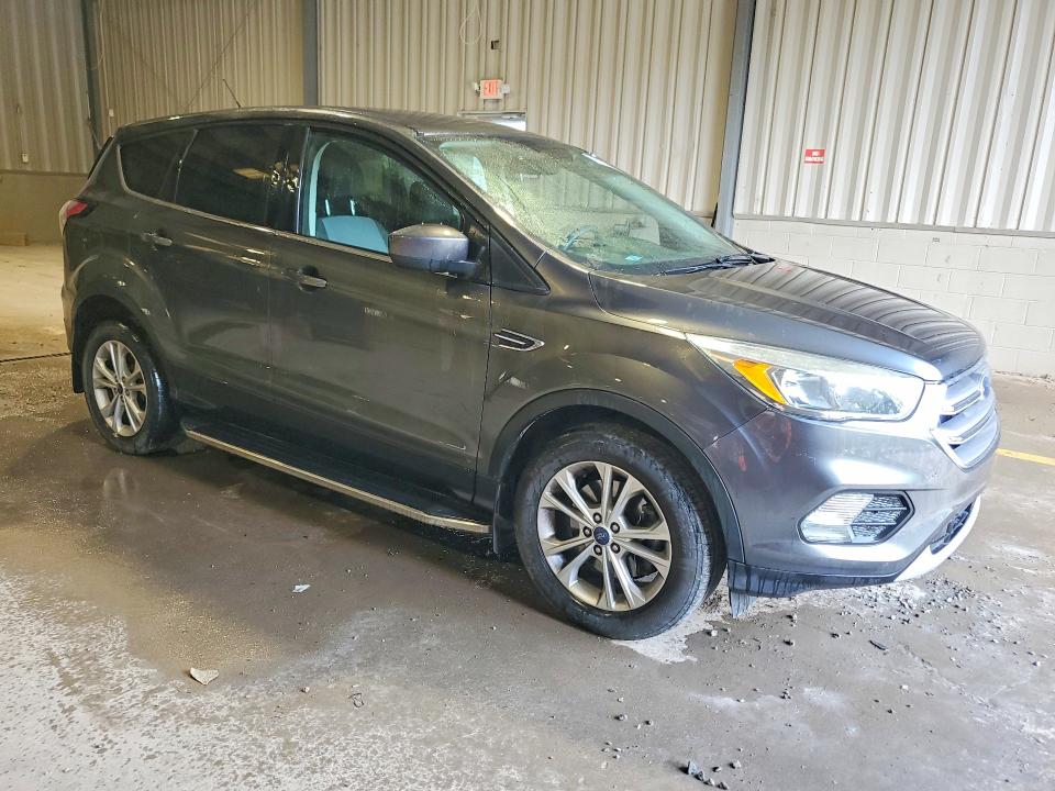 2017 Ford Escape მანქანა იყიდება აუქციონზე, vin: 1FMCU9GD9HUC62680, აუქციონის ნომერი: 66984346