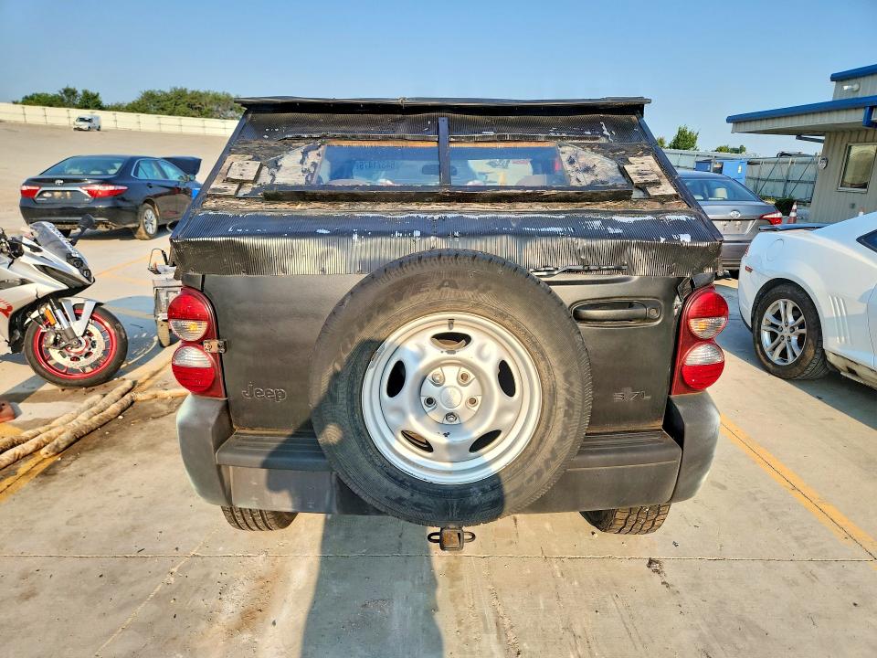 2004 Jeep Liberty მანქანა იყიდება აუქციონზე, vin: 1J4GK48K74W107307, აუქციონის ნომერი: 64371476