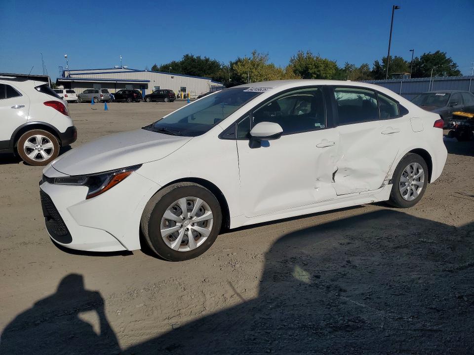 Продаж на аукціоні авто 2021 Toyota Corolla, vin: JTDEPMAE3MJ118045, номер лоту: 64249626