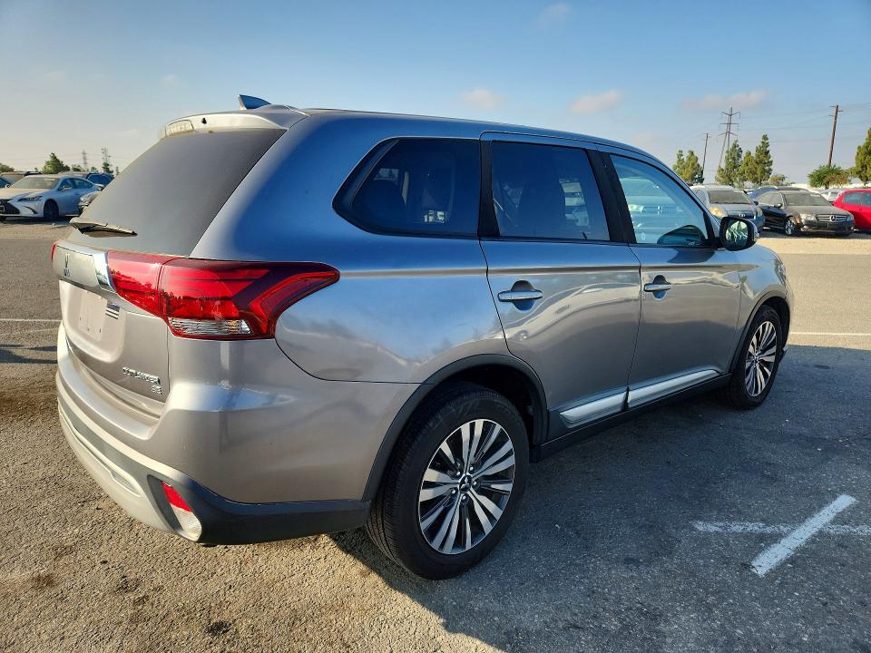 Продажа на аукционе авто 2019 Mitsubishi Outlander, vin: JA4AD3A39KZ032344, номер лота: 65367606