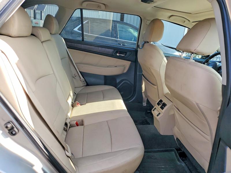 64995526 :رقم المزاد ، 4S4BSENC5J3355406 vin ، 2018 Subaru Outback مزاد بيع