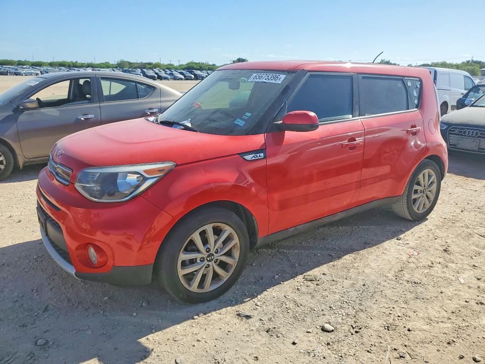2018 Kia Soul მანქანა იყიდება აუქციონზე, vin: KNDJP3A57J7600986, აუქციონის ნომერი: 65675396