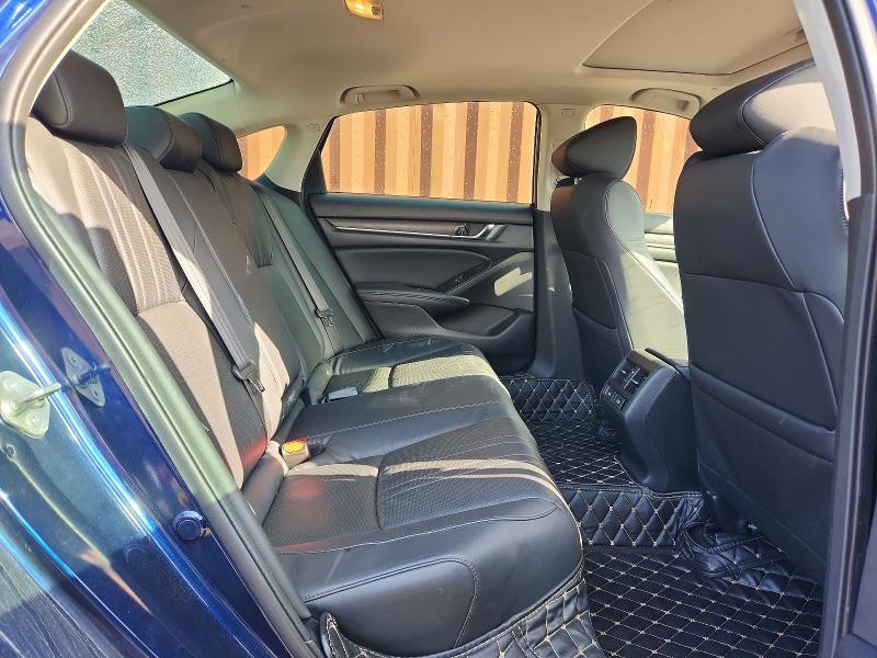 65513186 :رقم المزاد ، 1HGCV3F9XJA800355 vin ، 2018 Honda Accord مزاد بيع