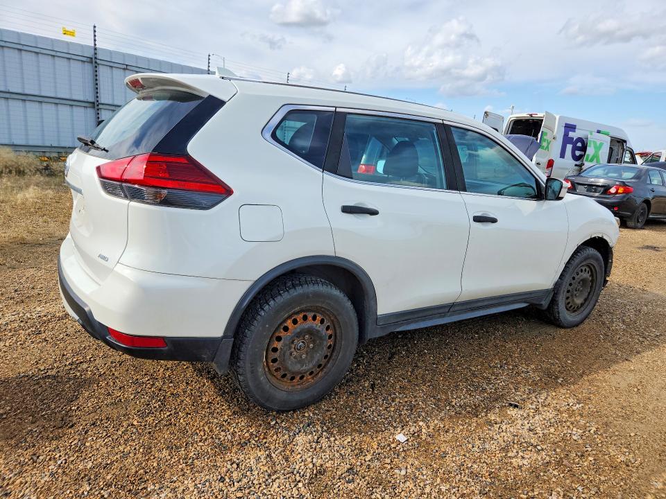 2017 Nissan Rogue მანქანა იყიდება აუქციონზე, vin: 5N1AT2MV6HC843123, აუქციონის ნომერი: 65462986