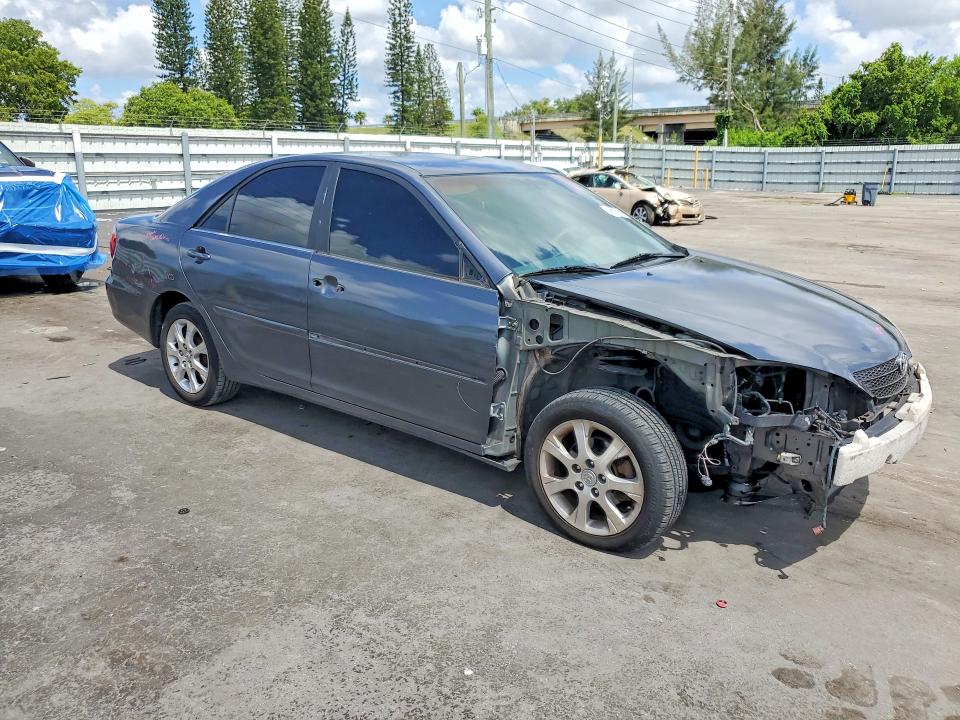 2005 Toyota Camry მანქანა იყიდება აუქციონზე, vin: 4T1BE32K05U503288, აუქციონის ნომერი: 64606766