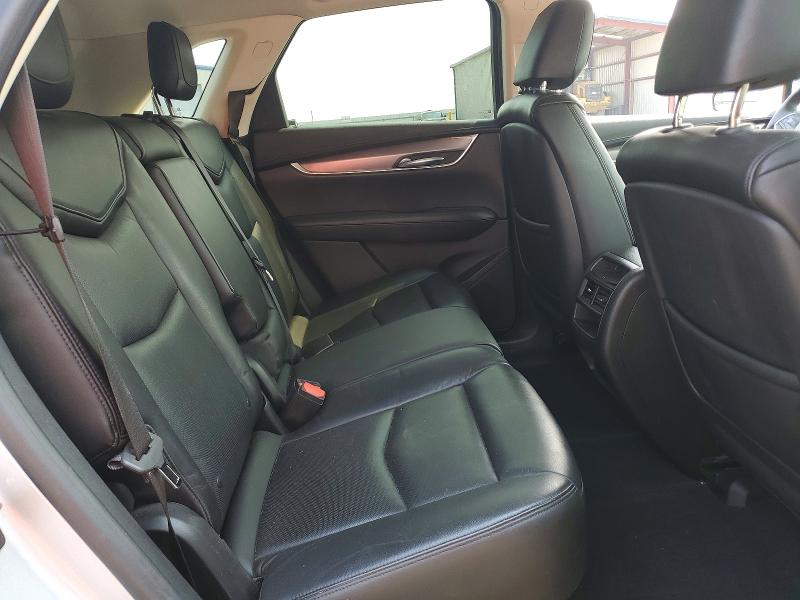 60883176 :رقم المزاد ، 1GYKNDRS7HZ155698 vin ، 2017 Cadillac Xt5 مزاد بيع