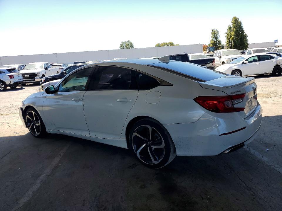 65284706 :رقم المزاد ، 1HGCV1F38JA147833 vin ، 2018 Honda Accord مزاد بيع