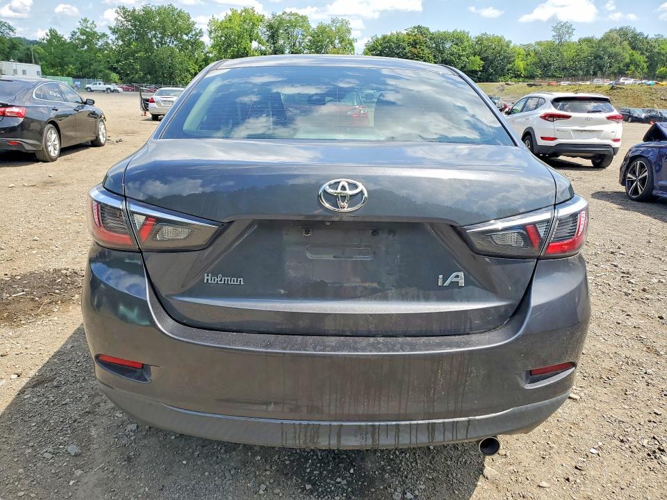2017 Toyota Yaris მანქანა იყიდება აუქციონზე, vin: 3MYDLBYVXHY184984, აუქციონის ნომერი: 65342246