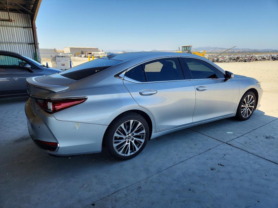 62759506 :رقم المزاد ، JTHB21B11K2004580 vin ، 2019 Lexus Es مزاد بيع