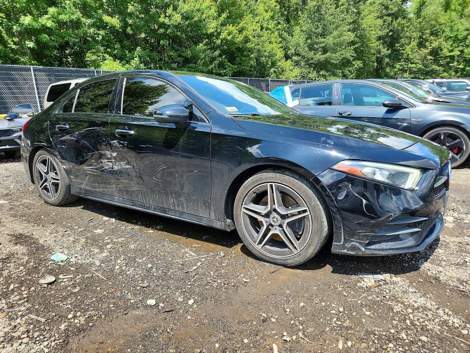 Продаж на аукціоні авто 2019 Mercedes-benz A, vin: WDD3G4FB2KW025528, номер лоту: 63069736