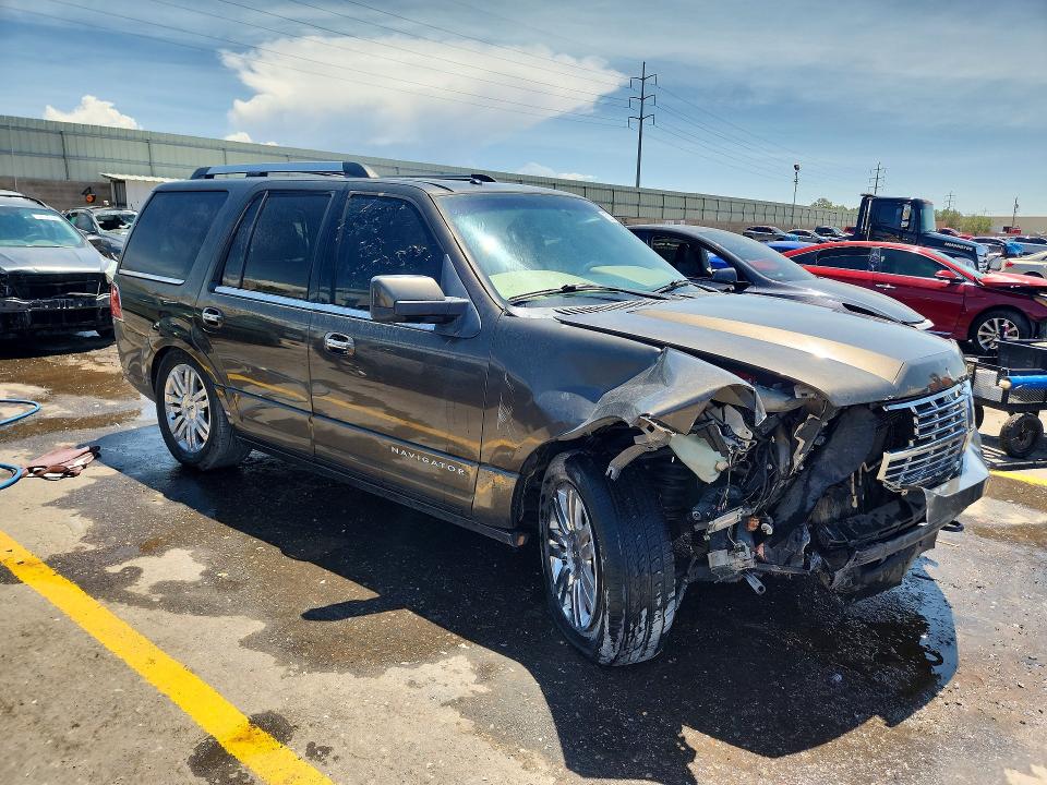 Продажа на аукционе авто 2008 Lincoln Navigator, vin: 5LMFU28568LJ17790, номер лота: 62823996