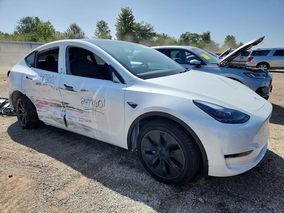Auction sale of the 2025 Tesla Model Y, vin: 7SAYGDEDXSF247860, lot number: 65740536