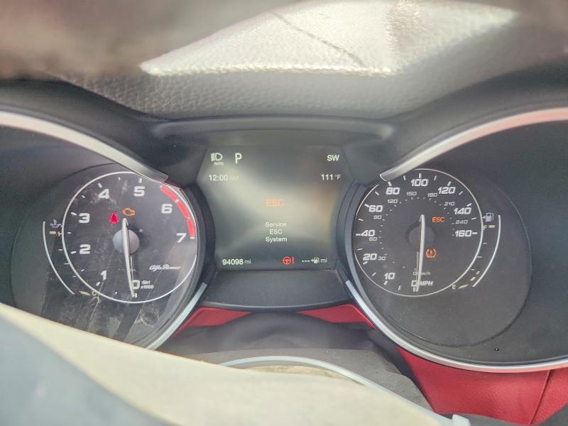 64490016 :رقم المزاد ، ZASFAKPN0J7B98941 vin ، 2018 Alfa Romeo Stelvio مزاد بيع