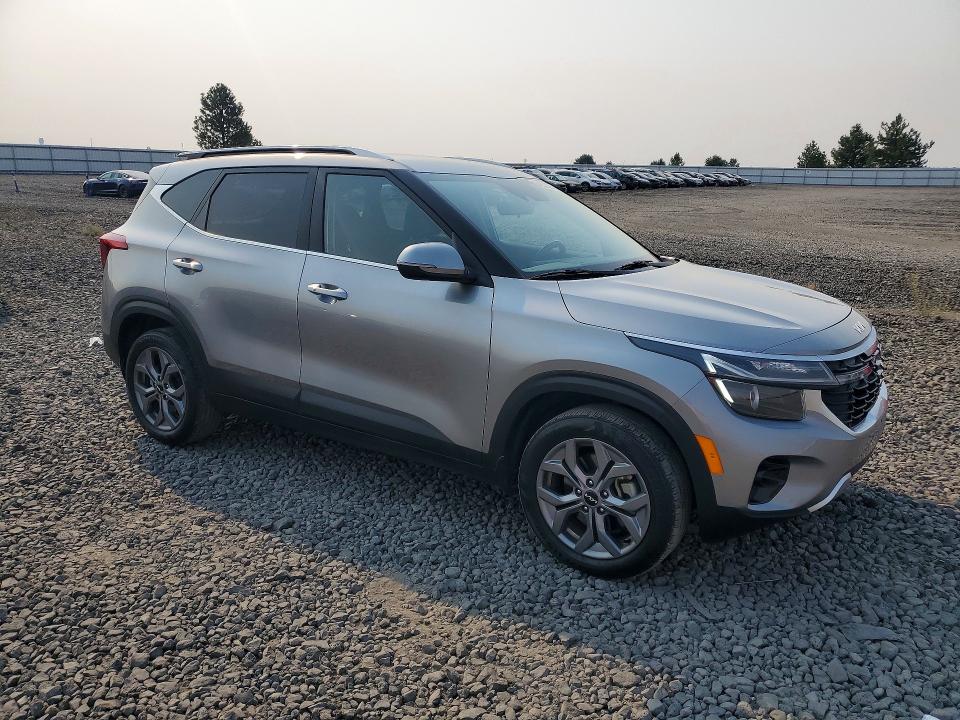Продаж на аукціоні авто 2024 Kia Seltos, vin: KNDEUCAA1R7520702, номер лоту: 64822286