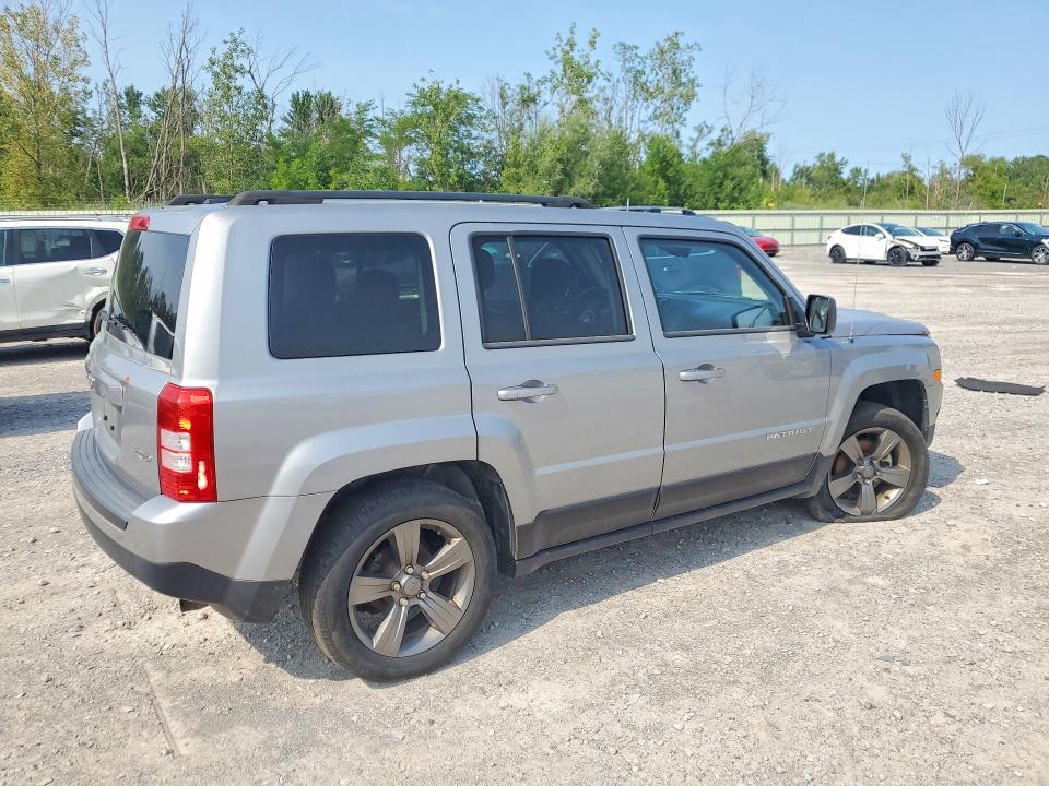 64642106 :رقم المزاد ، 1C4NJRFB4FD218010 vin ، 2015 Jeep Patriot مزاد بيع
