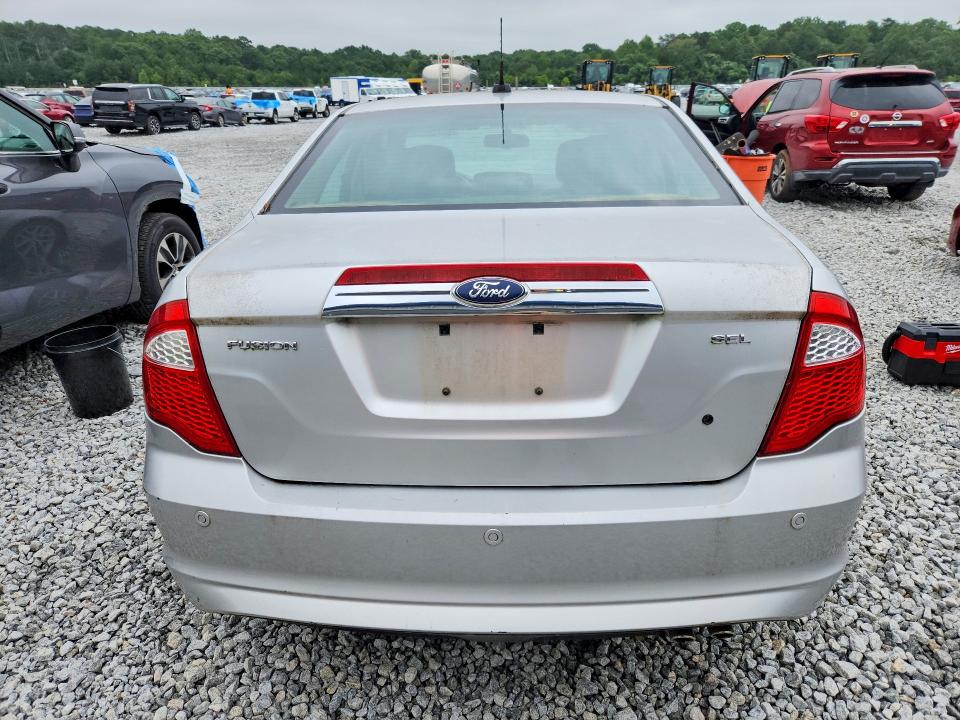 63450256 :رقم المزاد ، 3FAHP0JA2BR146544 vin ، 2011 Ford Fusion مزاد بيع
