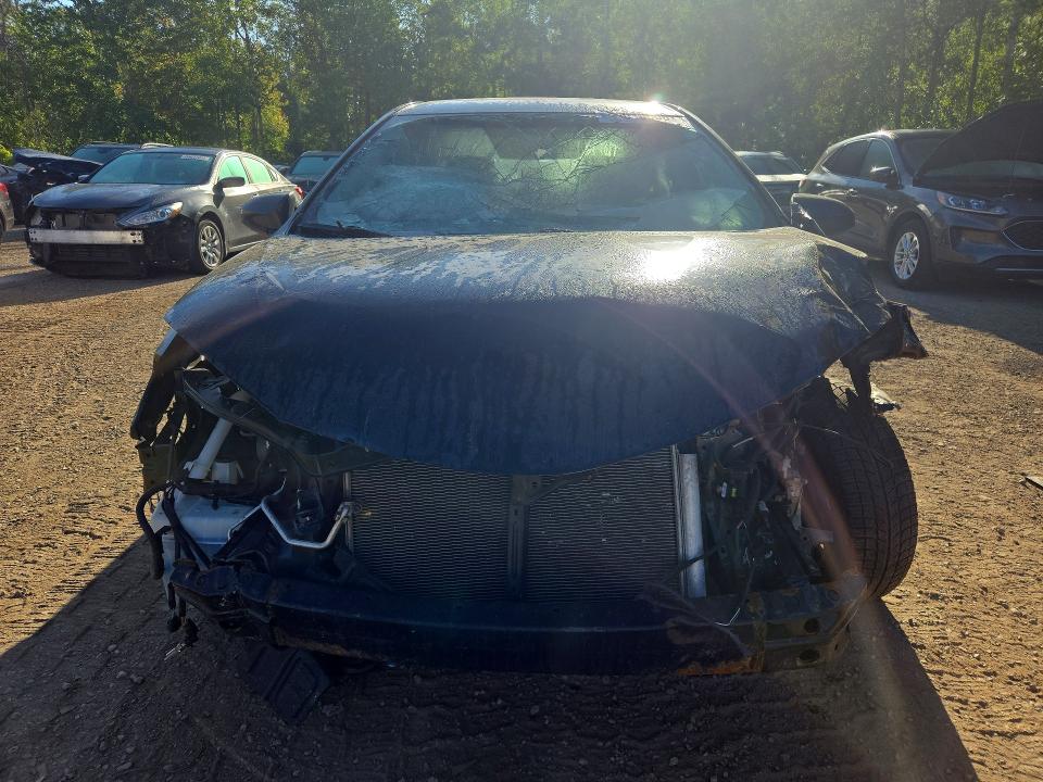 Продажа на аукционе авто 2015 Toyota Corolla, vin: 2T1BURHE1FC391319, номер лота: 64013606