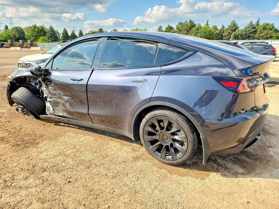 2024 Tesla Model Y მანქანა იყიდება აუქციონზე, vin: 7SAYGDEE3RA249675, აუქციონის ნომერი: 63679376