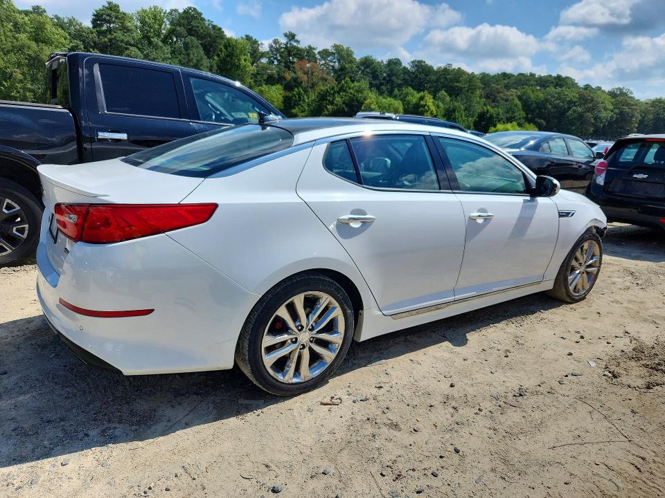 63823346 :رقم المزاد ، 5XXGR4A67FG443963 vin ، 2015 Kia Optima مزاد بيع