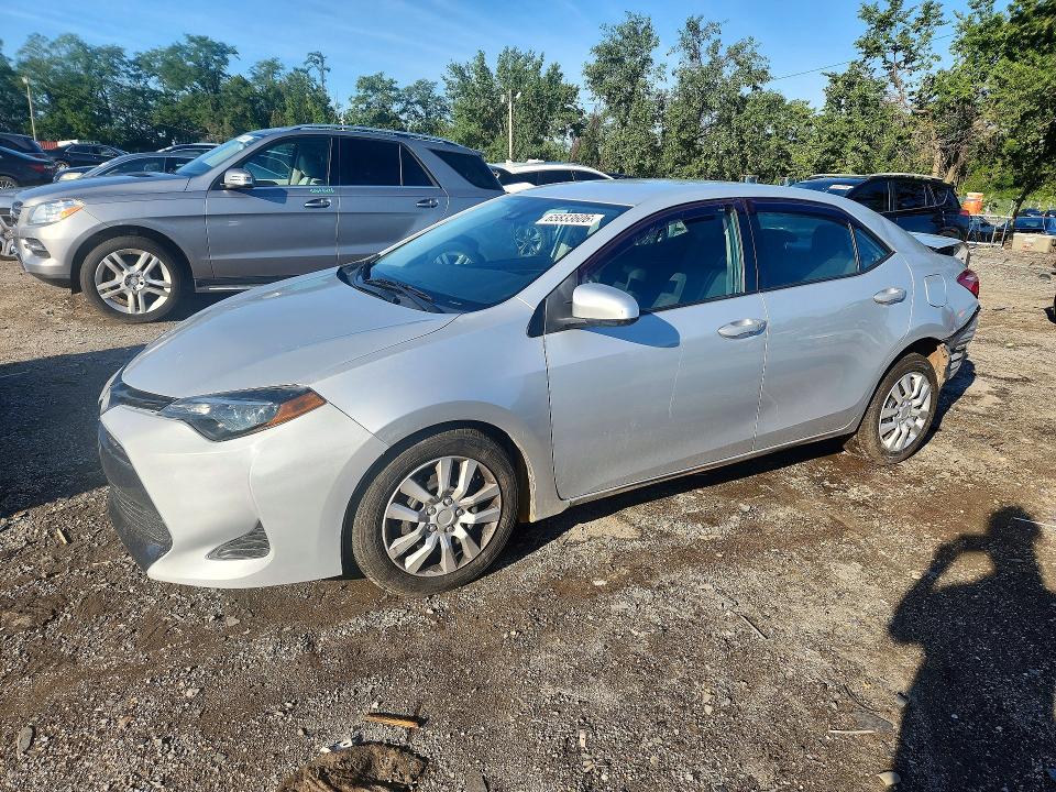 65833606 :رقم المزاد ، 2T1BURHE8KC213207 vin ، 2019 Toyota Corolla مزاد بيع
