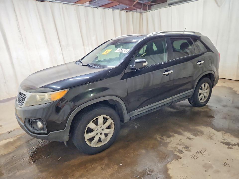 63532106 :رقم المزاد ، 5XYKT3A18BG065636 vin ، 2011 Kia Sorento مزاد بيع