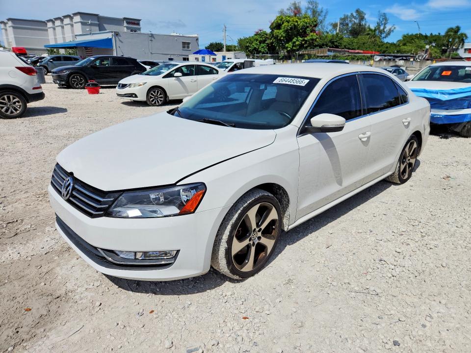66448566 :رقم المزاد ، 1VWAS7A32FC111430 vin ، 2015 Volkswagen Passat مزاد بيع