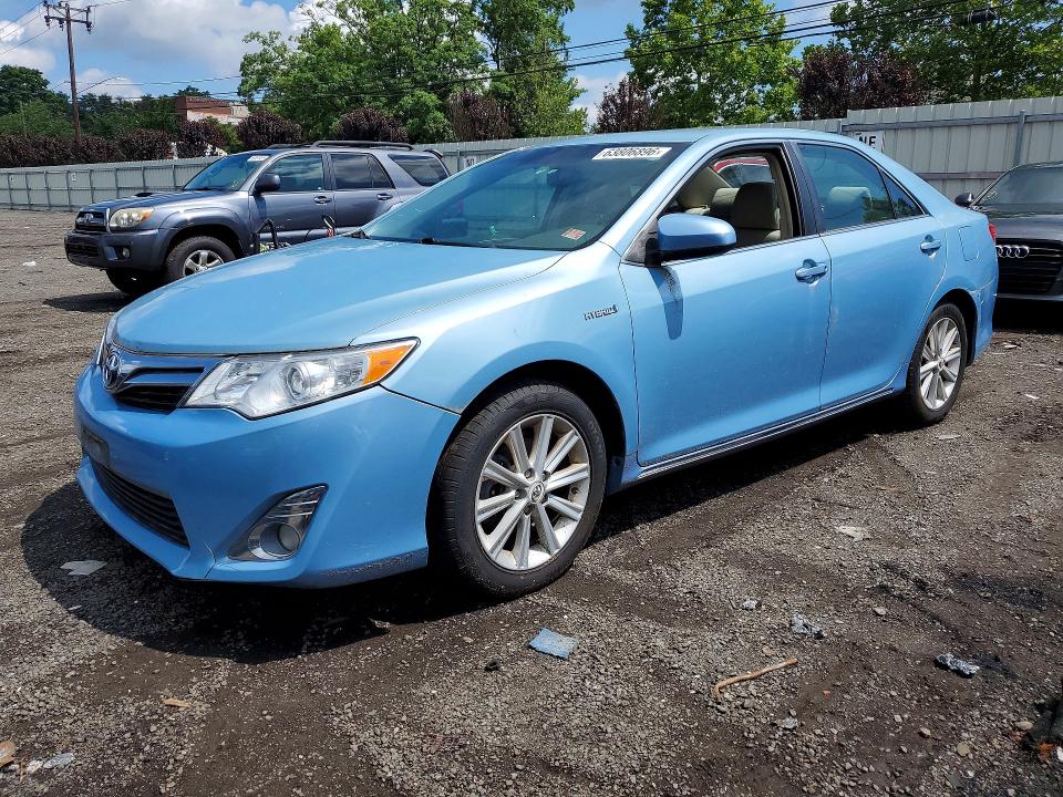 2013 Toyota Camry Hybrid მანქანა იყიდება აუქციონზე, vin: 4T1BD1FK5DU066324, აუქციონის ნომერი: 63806896