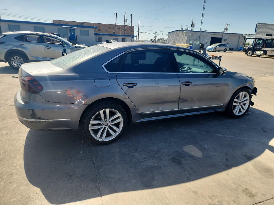 2017 Volkswagen Passat მანქანა იყიდება აუქციონზე, vin: 1VWGT7A35HC055879, აუქციონის ნომერი: 65288916
