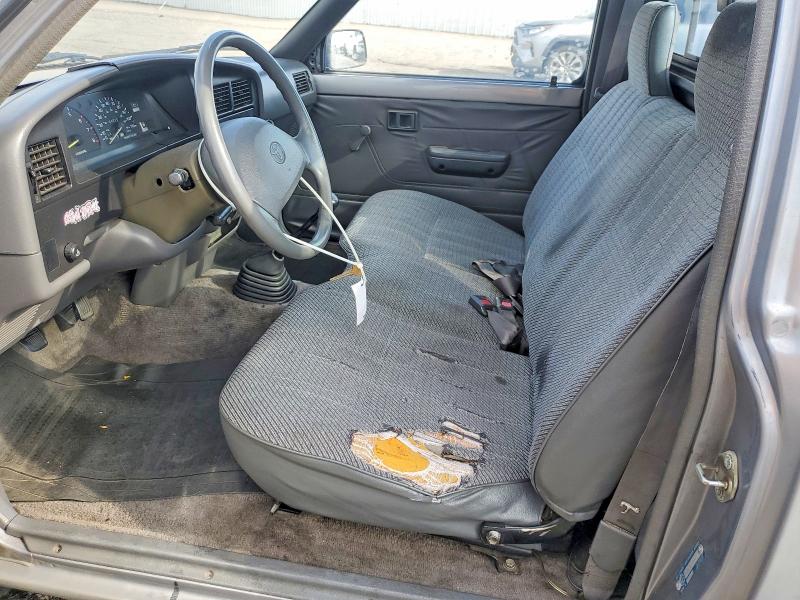 64272196 :رقم المزاد ، 4TARN81A4RZ179176 vin ، 1994 Toyota Pickup مزاد بيع