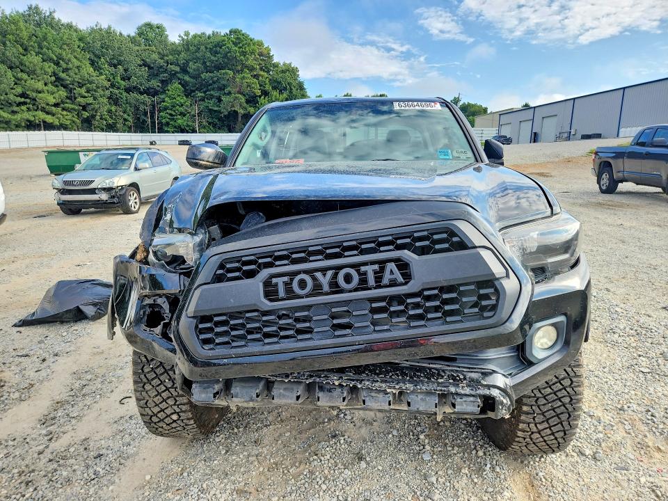 2017 Toyota Tacoma მანქანა იყიდება აუქციონზე, vin: 5TFAZ5CN1HX024079, აუქციონის ნომერი: 63664696