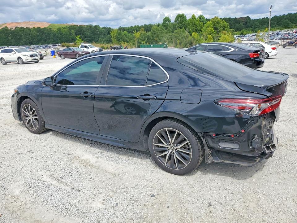 63395416 :رقم المزاد ، 4T1S11AK5NU662115 vin ، 2022 Toyota Camry مزاد بيع