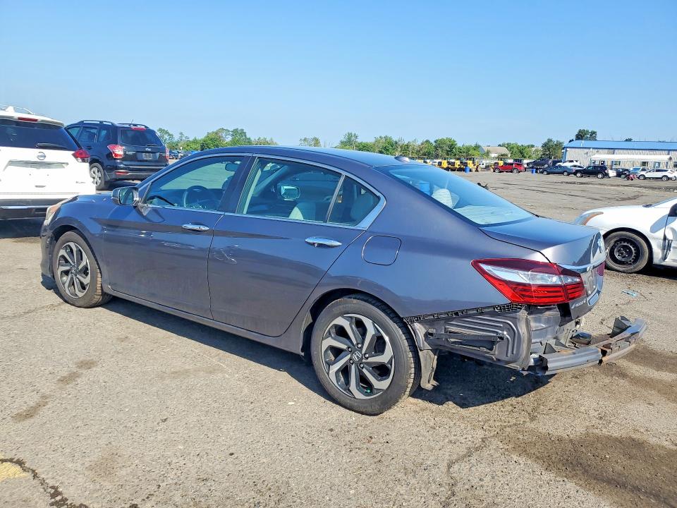 2017 Honda Accord მანქანა იყიდება აუქციონზე, vin: 1HGCR2F71HA232195, აუქციონის ნომერი: 64230146
